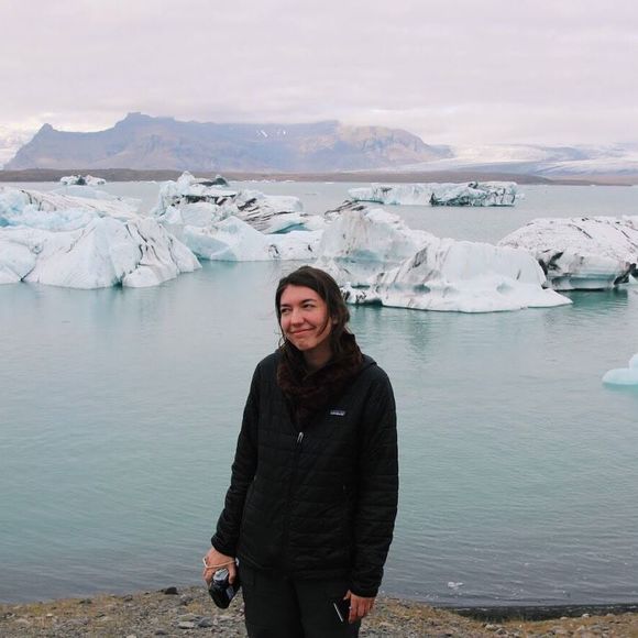 Meet your Posher, Erin - Picture 1 of 1